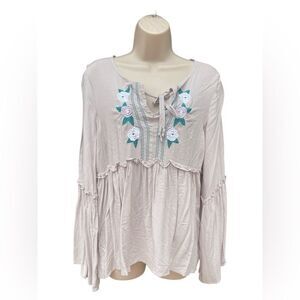 Cruel Denim Elegant Women's Blouse with Floral Accents embroidered floral M